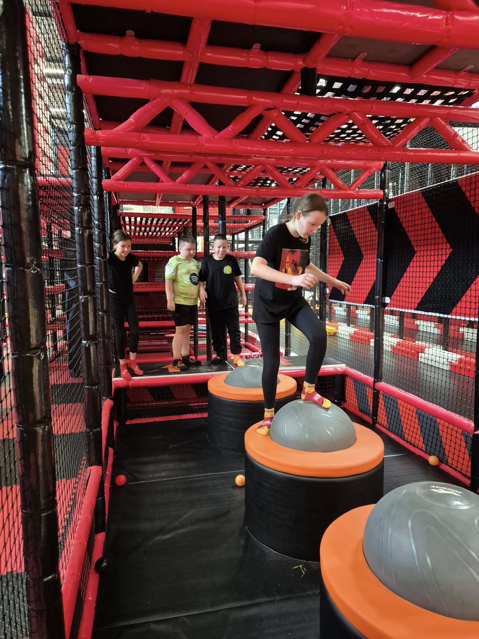 561346686 1315297833732508 2560733322158527341 n